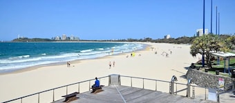 Mooloolaba Getaway - Perfect location ZD5
