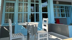 82-inch LED TV with satellite channels, TV - Datça House Butik Otel (Datça)