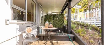 Entire Ground Floor Full Privacy Family-friendly Popular to Ferry-catchers