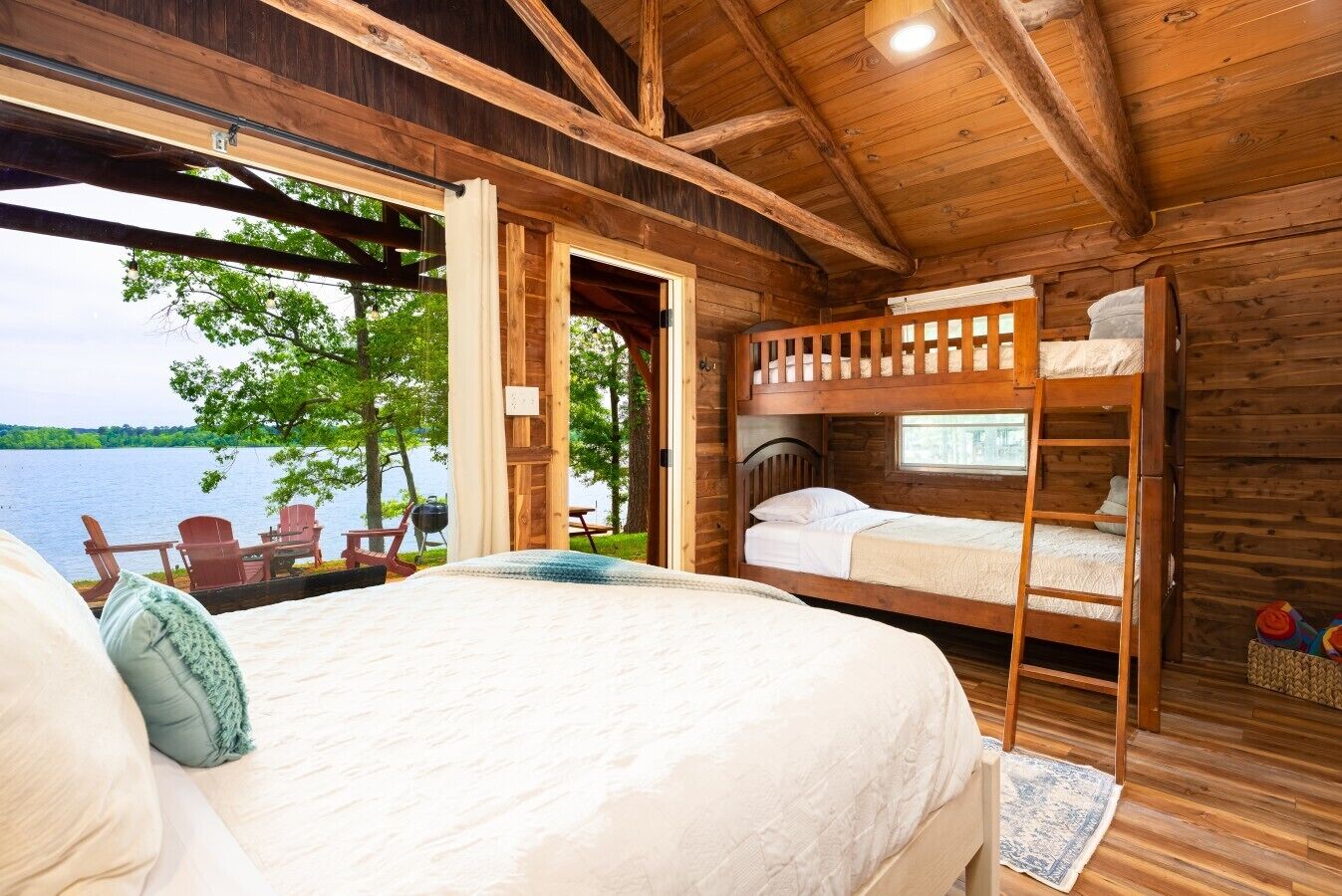 1 quarto, Wi-Fi de cortesia, roupa de cama