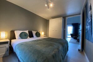 6 bedrooms, free WiFi