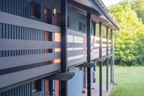 Quarto casal ou duplo básico | Área de estar