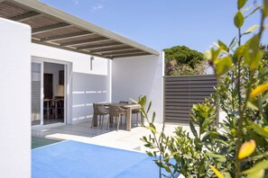 TRIANTAROS Premium Apartment, Private Pool | 테라스/파티오