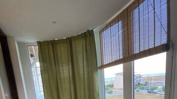 Deluxe Apartment | 2 bedrooms, laptop workspace, free WiFi, bed sheets