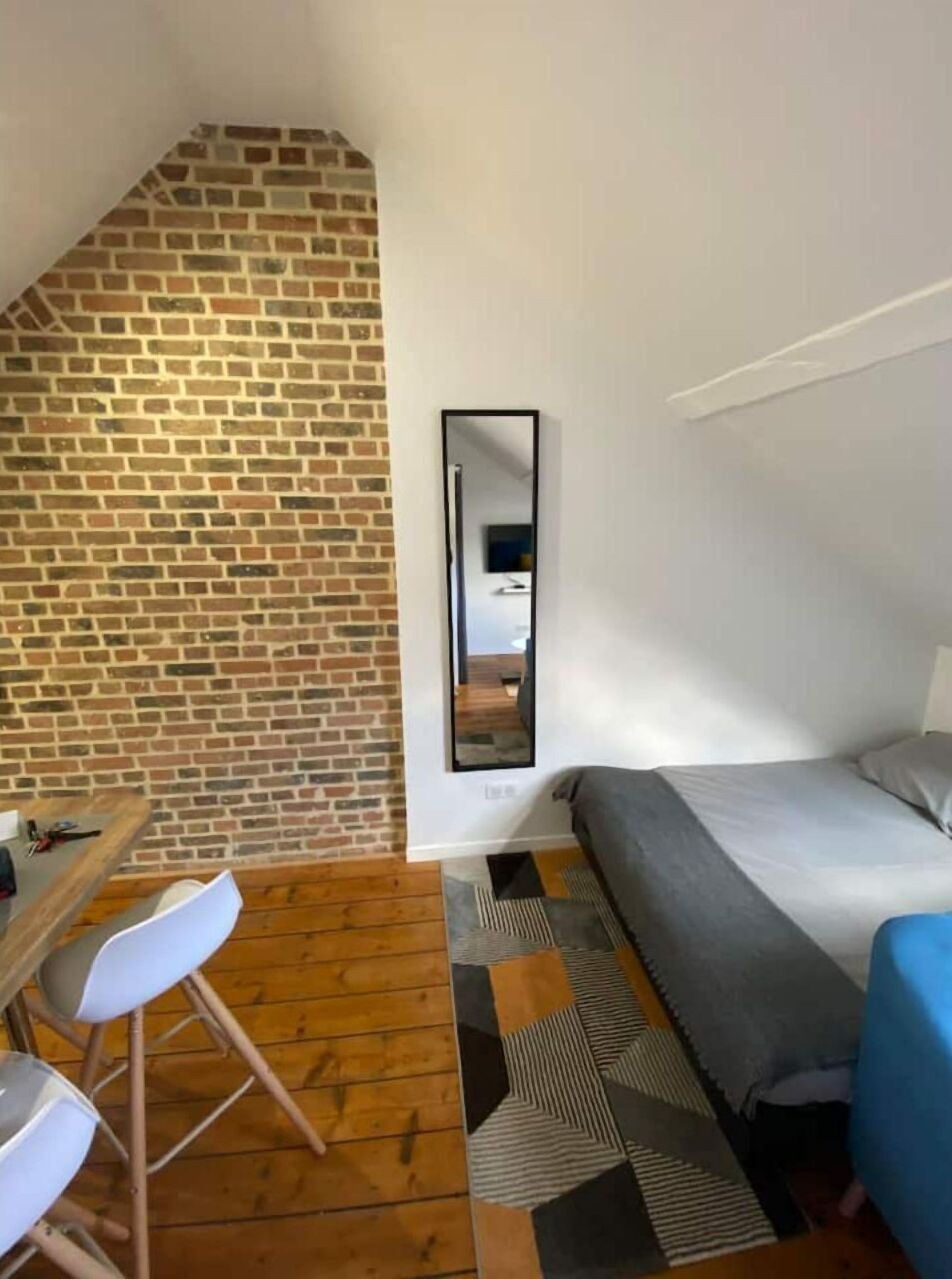 Nice studio at the foot of St Pierre park