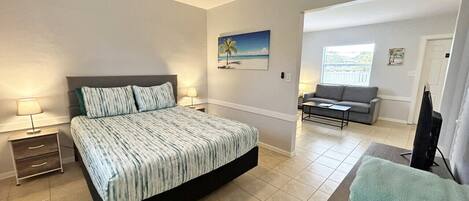 1 habitación, tabla de planchar con plancha, wifi gratis y ropa de cama