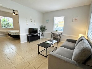 تلفزيون ذكي، مكتب