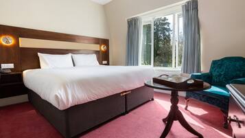 Standard Double Room | In-room safe, desk, laptop workspace, iron/ironing board
