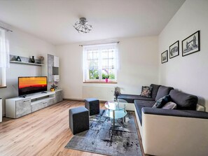 TV - Formanka by Interhome (Liberec)