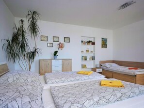 1 bedroom, desk, internet - Formanka by Interhome (Liberec)