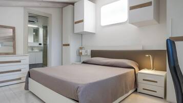 2 bedrooms, Internet