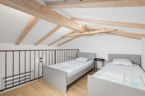 2 bedrooms, iron/ironing board, WiFi, bed sheets - Fantastic Sea View Apartment in Villa Vuka in Omišalj (Omisalj)