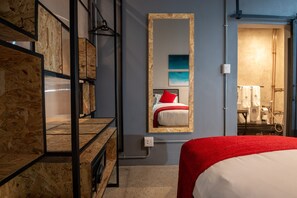 Apartment | 2 bedrooms, in-room safe, blackout curtains, iron/ironing board