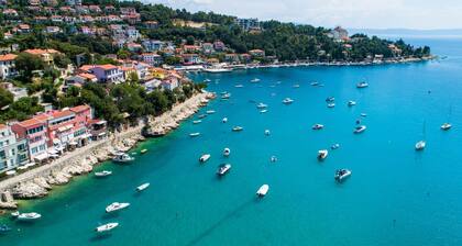 VILLA PORTUM - Serenity, Nature, Heated Pool, FAMILY ONLY