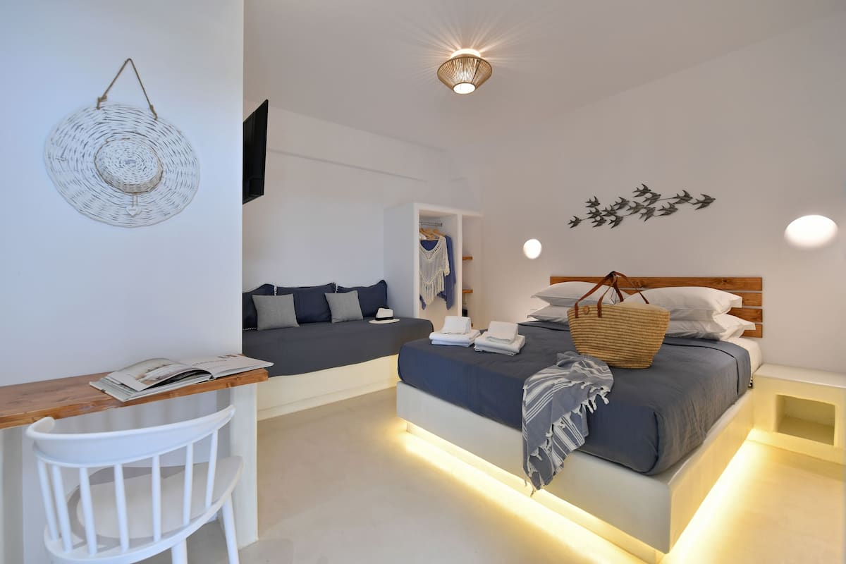 Deluxe Triple Room (without hot tub) | In-room safe, blackout curtains, soundproofing, free WiFi