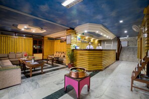 Lobby - Avocado and Orchid Resort (Hetauda)