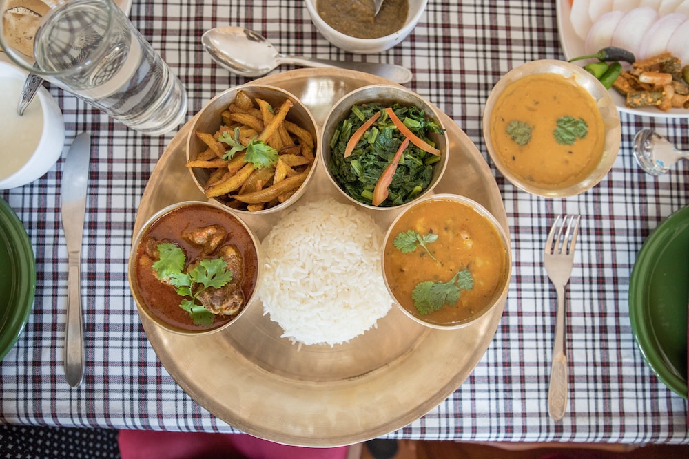 Avocado & Orchid Resort by null