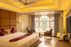 Minibar, Schreibtisch, Bügeleisen/Bügelbrett, kostenloses WLAN