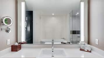 Shower, jetted tub, hair dryer, towels