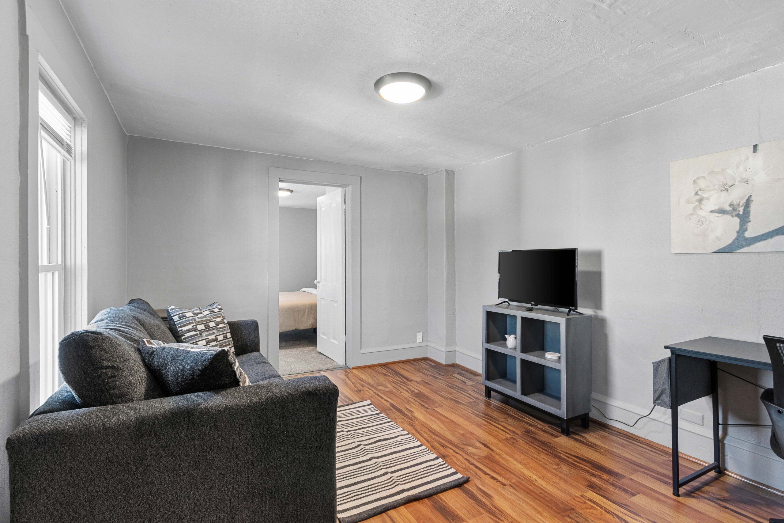 Downtown Appleton Upper Apartment on Washington
