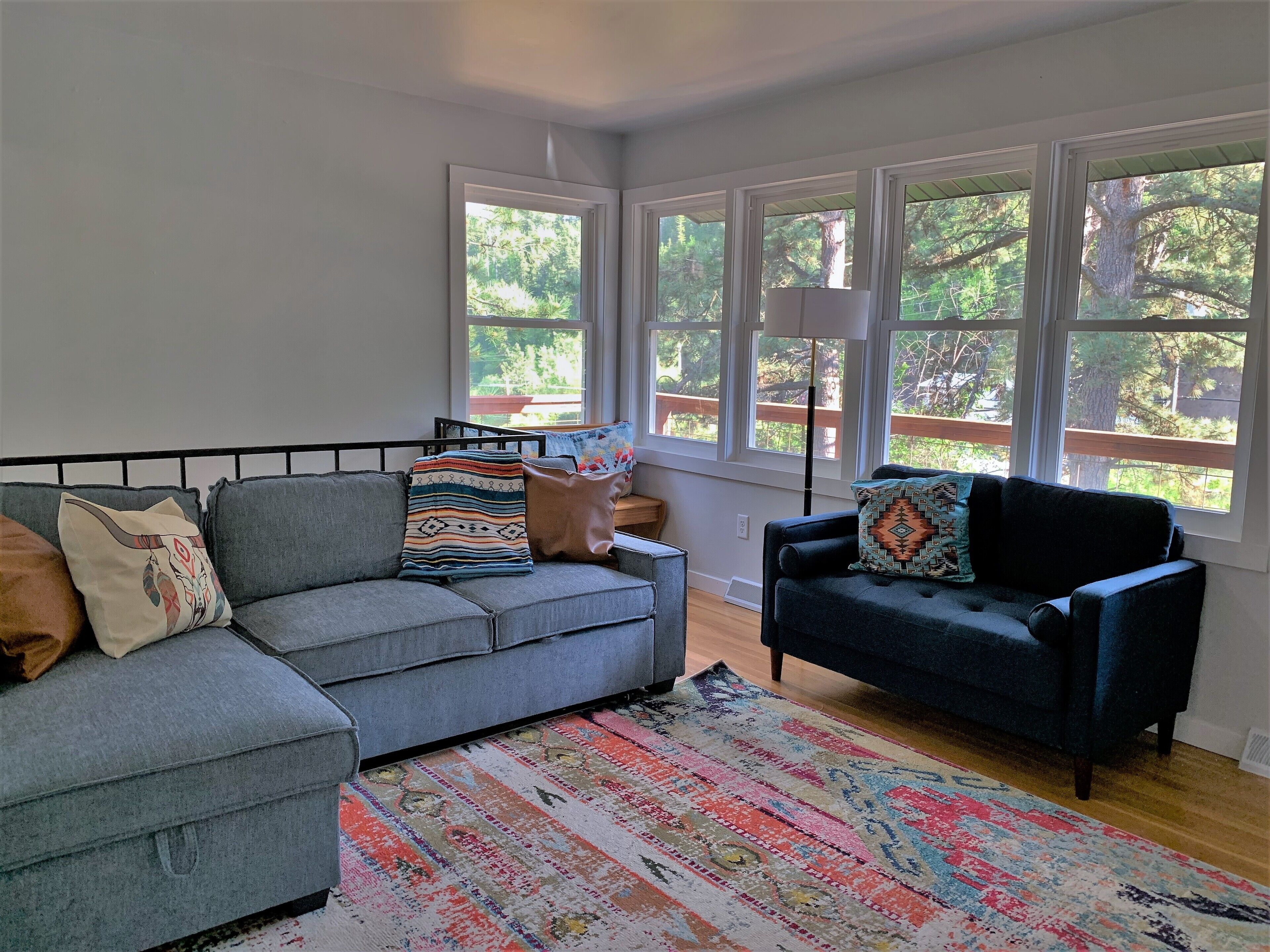 Great location with all paved roads. 5 Minutes from Terry Peak and 10 Minutes from Deadwood!