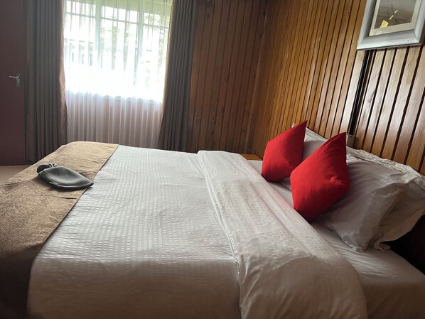 Executive Studio Suite - Anabas Mount Kenya Lodge (Igoji)