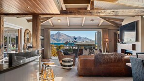 Interior - The Village Green Apartment (Queenstown)