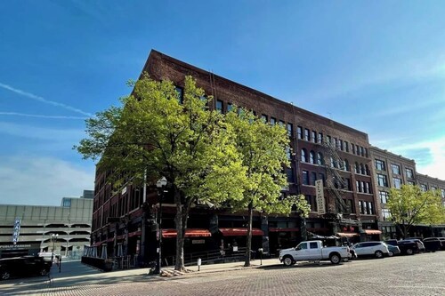 A historic 900 square foot Atrium loft in the heart of the Old Market