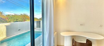 Villa Corniche vue mer et Piscine Chauff e