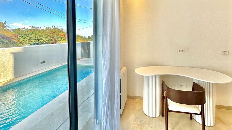 Villa Corniche vue mer et Piscine Chauff e