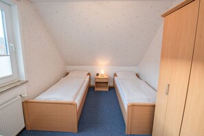 2 bedrooms, free WiFi, bed sheets - Haus Wirdemann Wohnung 2 (Norderney)
