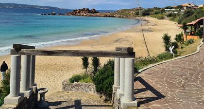 STELLA MARINA holiday apartment, 450 meters from the sea, independent entrance