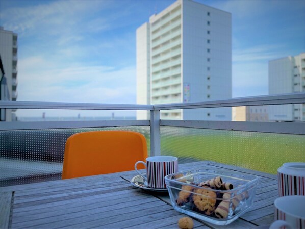 تناول الطعام بالخارج