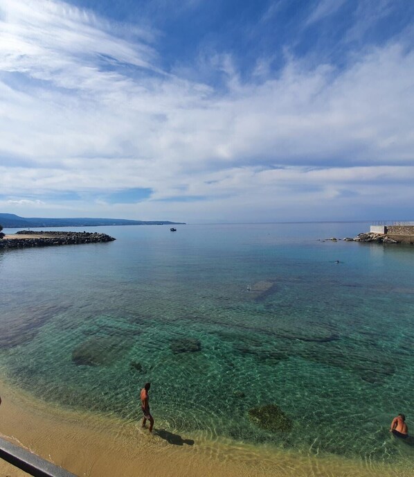 Beach - Sea View Apartment - Superbly Located in Pizzo, Calabria (Pizzo)