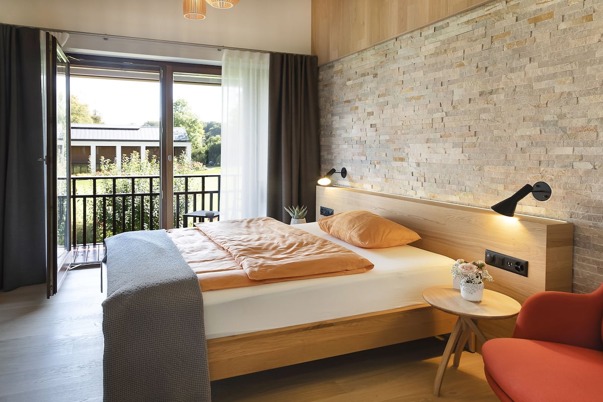 Comfort Double Room, Garden View | 1 bedroom, free minibar, desk, free WiFi