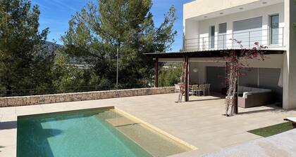 Villa de Lujo Situada en un Entorno Rural de Ensueño