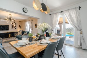 Design Villa | Dining room