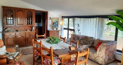 Exclusive apartment in a villa just a stone's throw away from the beach.