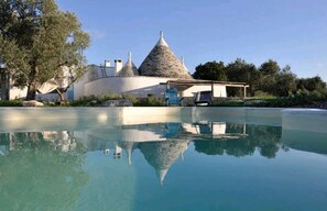 Piscine extérieure, piscine chauffée