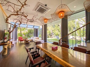 Hypo-allergenic bedding, minibar, desk, iron/ironing board - Minawa Kenhga Resort & Spa Ninh Binh (Gia Vien)