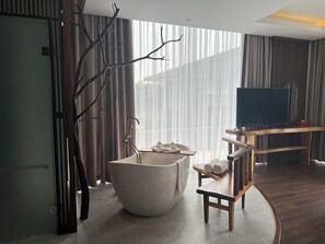 Free toiletries, hair dryer, bathrobes, slippers - Minawa Kenhga Resort & Spa Ninh Binh (Gia Vien)