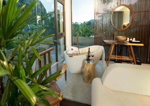 Free toiletries, hair dryer, bathrobes, slippers - Minawa Kenhga Resort & Spa Ninh Binh (Gia Vien)