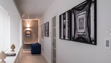 Sala de estar en el lobby
