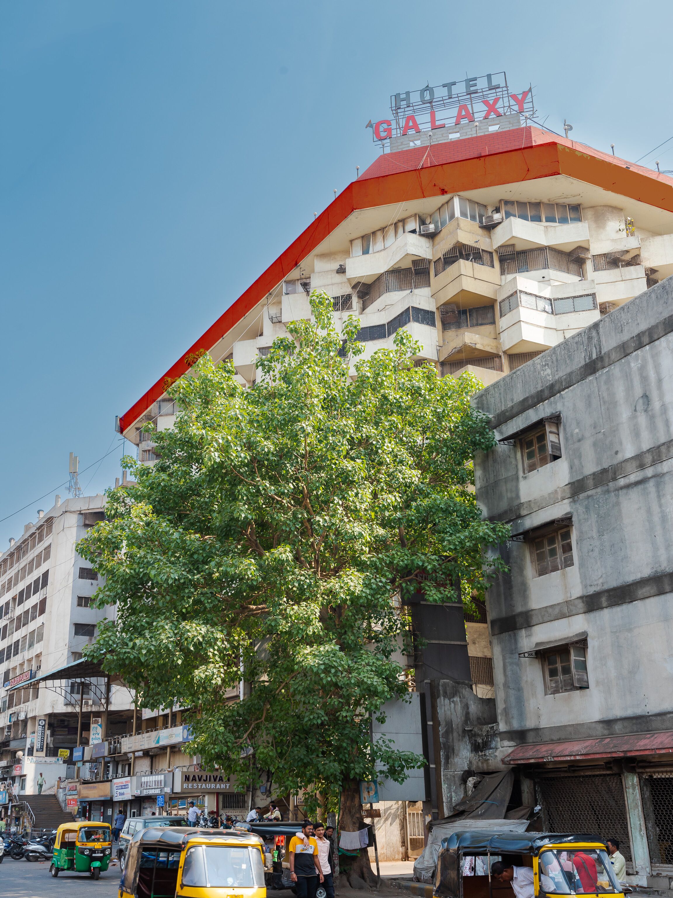 Foto - Hotel Galaxy Opp Surat Railway Station