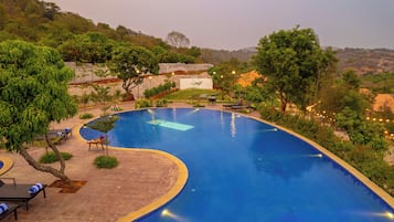 Piscina infinita