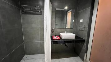 Shower, towels, soap, shampoo