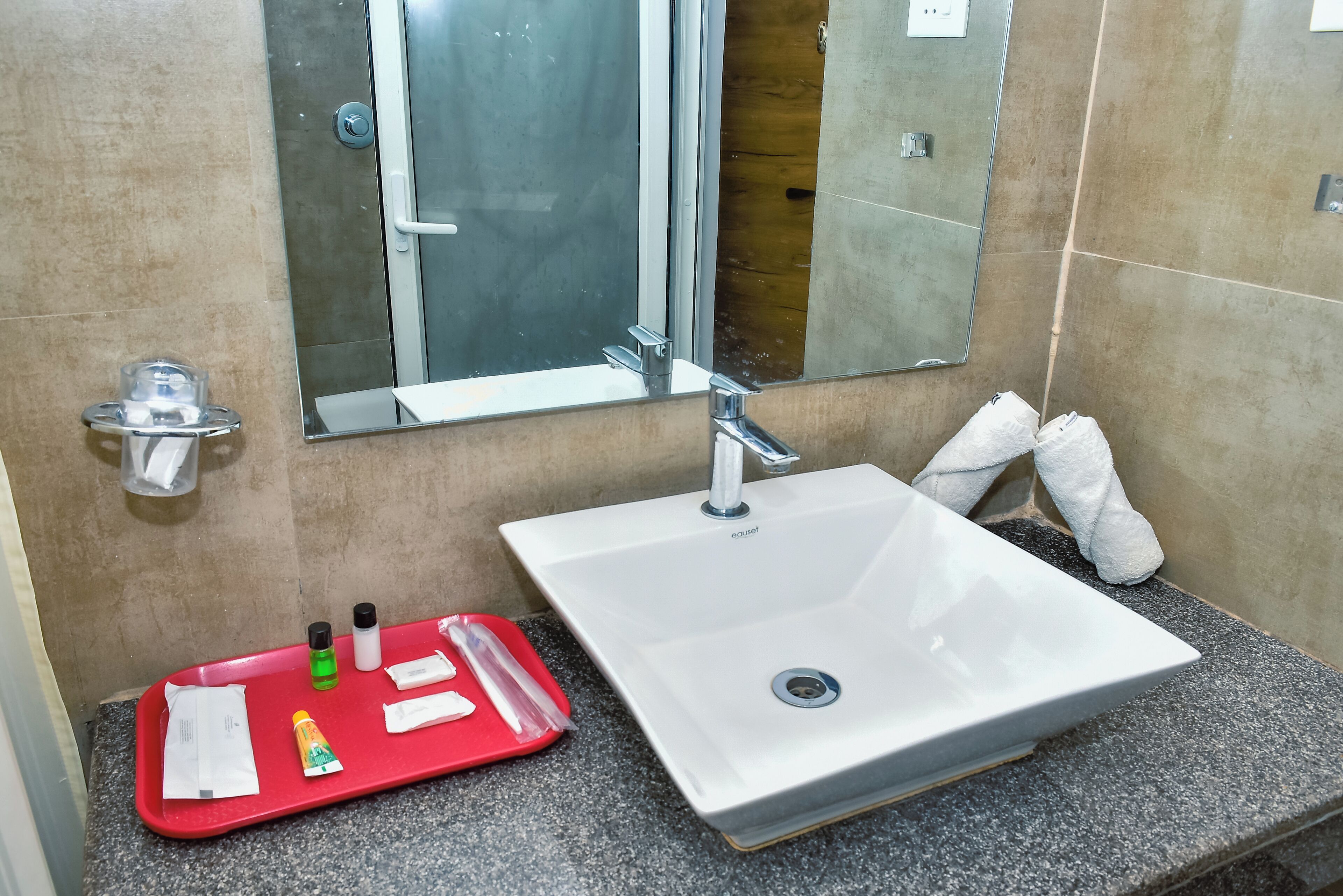 Premium Room, 2 Twin Beds, Balcony | Bathroom | Shower, towels, soap, shampoo