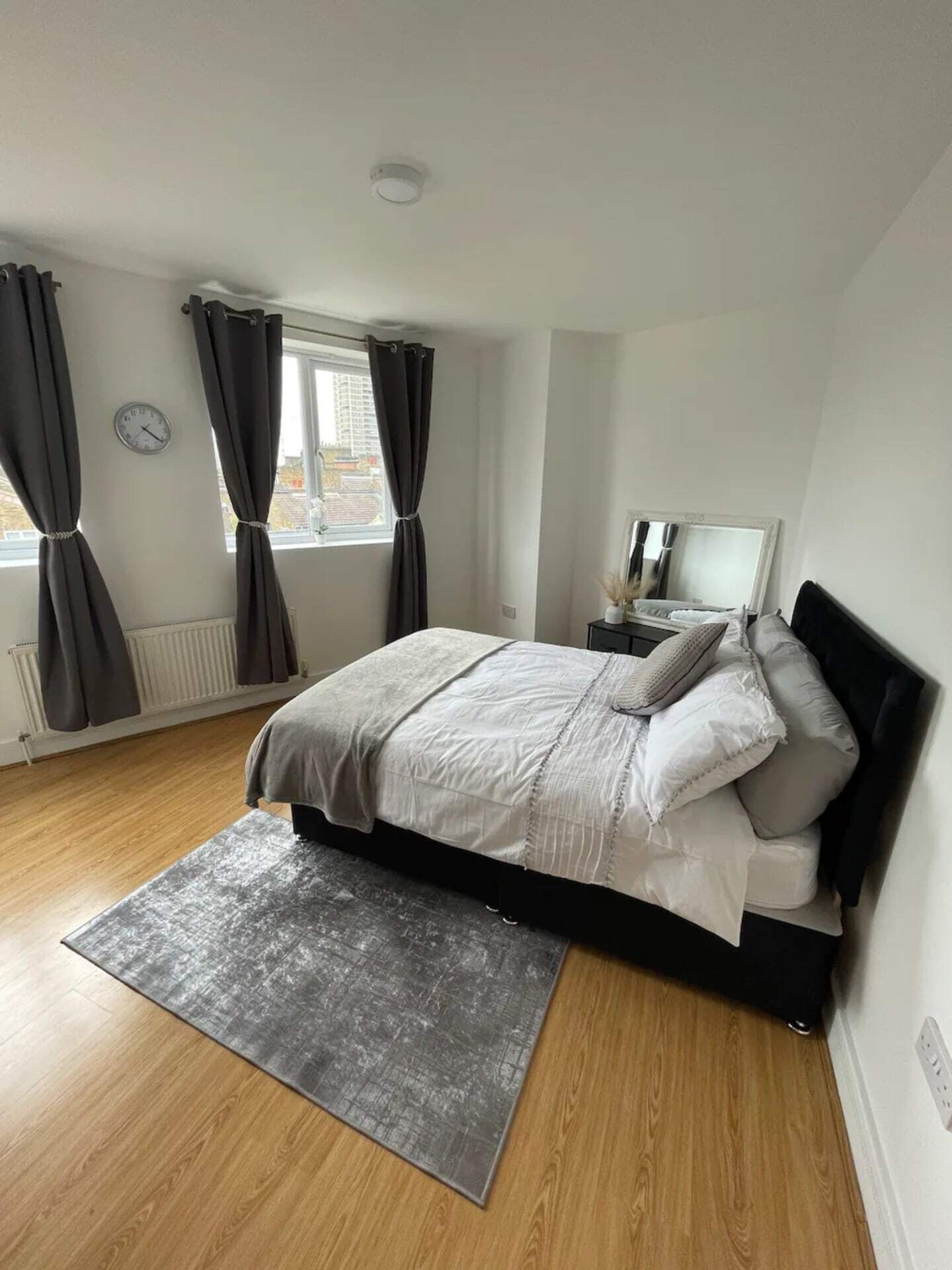 Cosy & Sleek 1BD Flat - Mile End