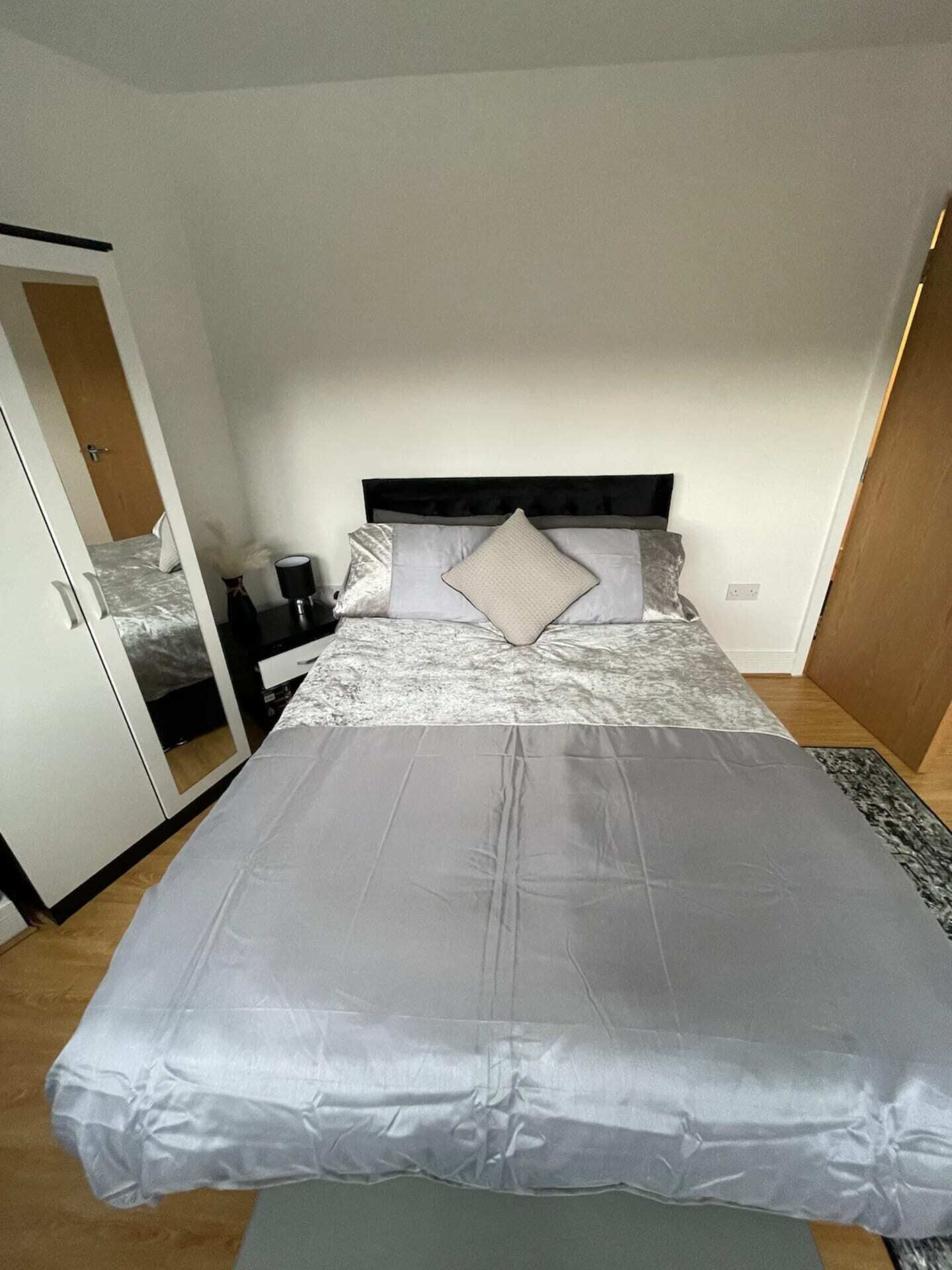 Sleek & Cosy 1BD Flat - Mile End