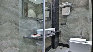 Ducha, cabezal de ducha tipo lluvia, artículos de tocador gratuitos